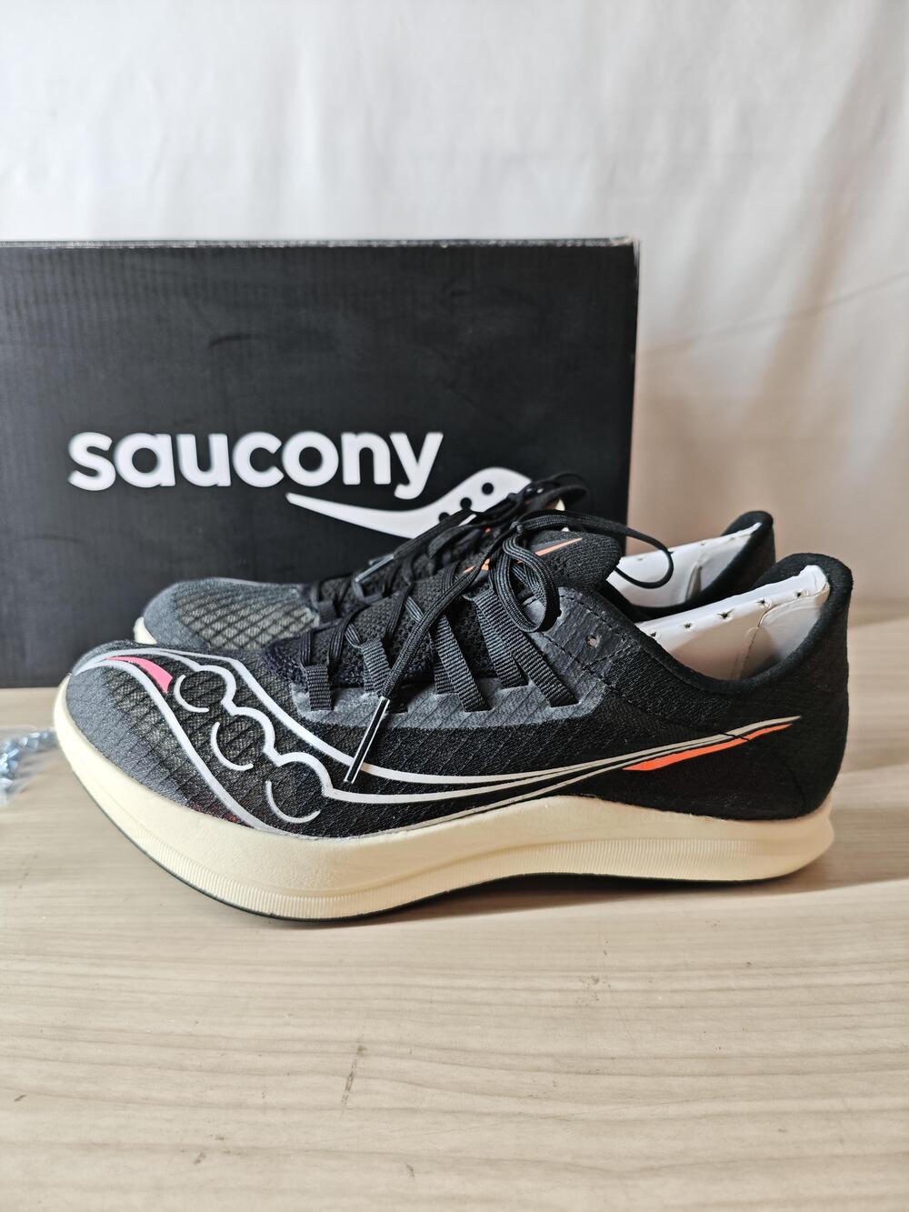 Saucony Terminal VT Track Shoes Womens Size 6.5 Black Racing Spikes S19101-85